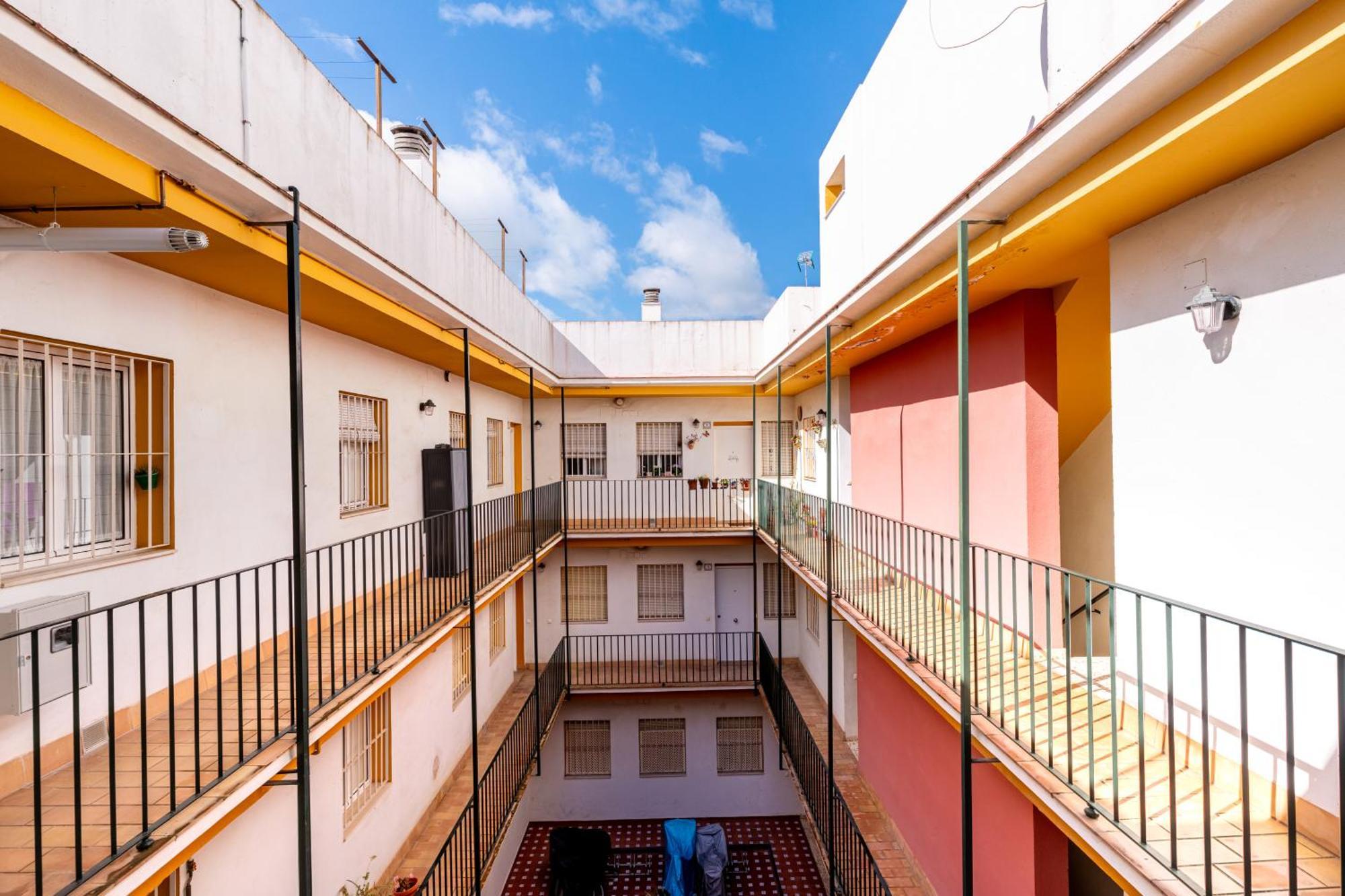 セビリアSan Bernardo By Thegoodtouristアパートメント エクステリア 写真